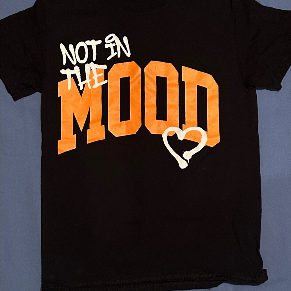 Rue21 Black and Orange Graphic Tee Short Sleeve